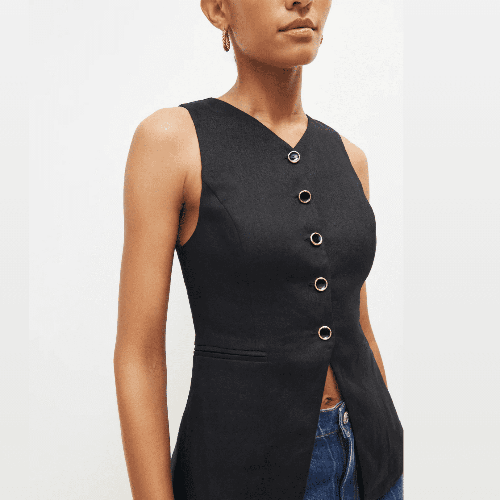 5 Styling Tips & 19 Outfit Ideas to Elevate Your Casual Work Outfits (Without Spending More). REFORMATION Aspen Linen Top - Black