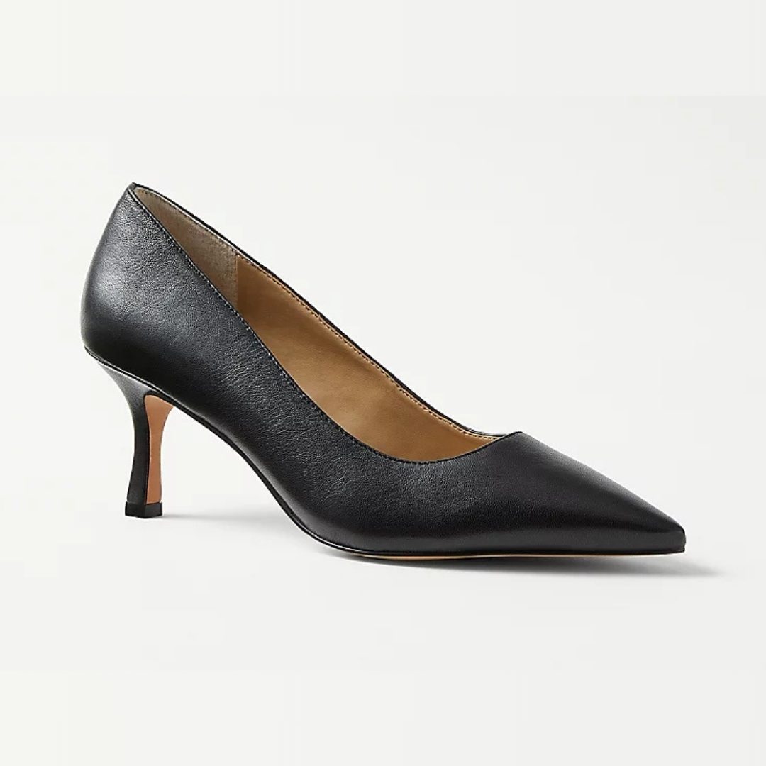 ANN TAYLOR Eryn Leather Pumps – Black